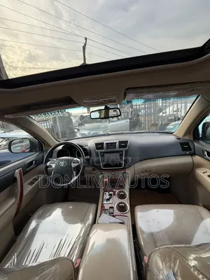 Toyota Highlander 2012 Blue