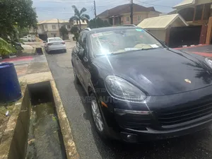 Porsche Cayenne 2017 Blue