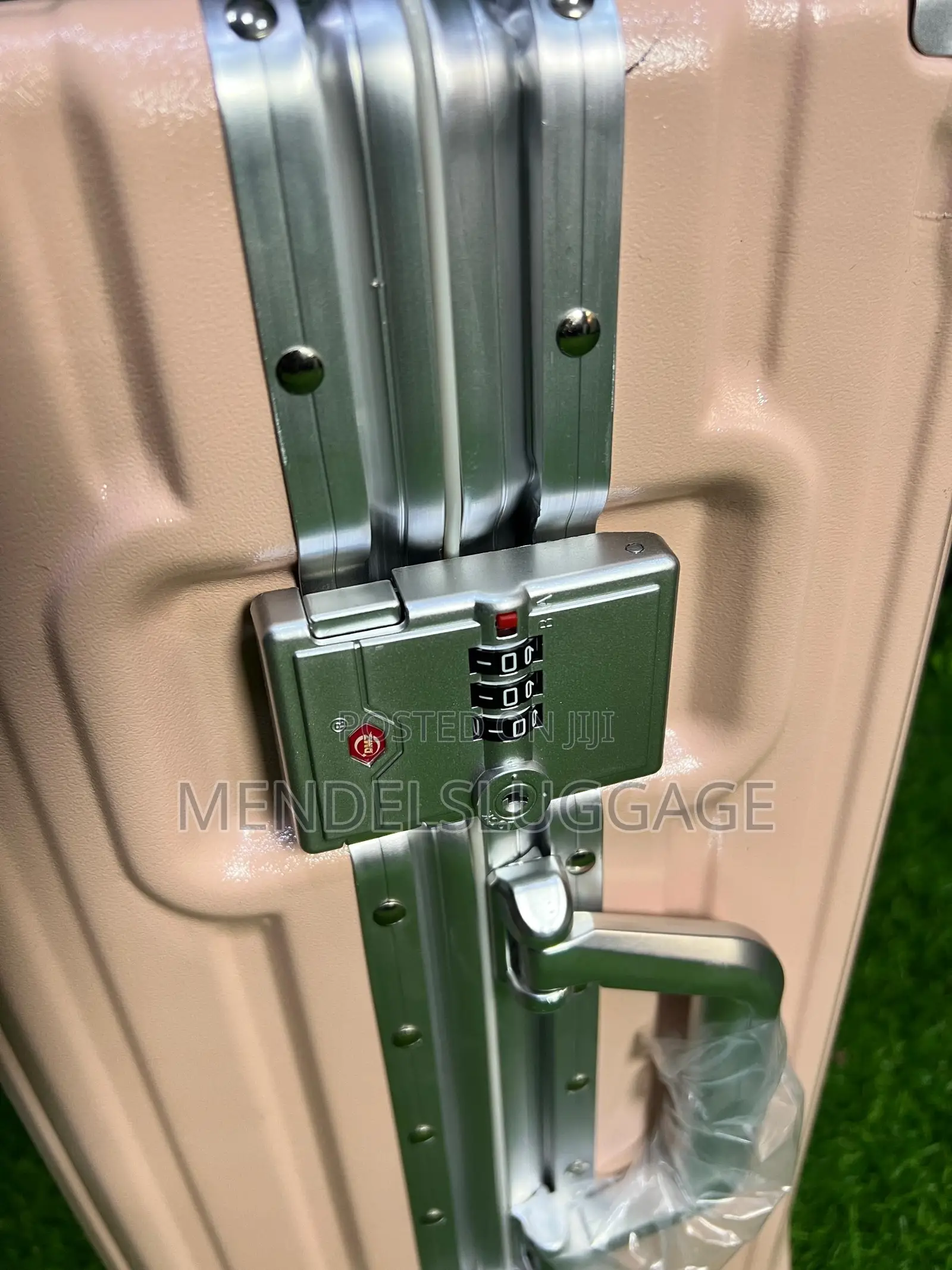 Luxury Hard Shell Suitcase Set With Tsa Lock