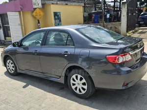 Toyota Corolla LE 4dr Sedan (1.8L 4cyl 4A) 2012 Gray