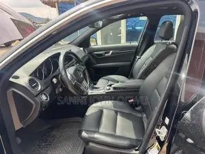 Mercedes-Benz C300 Luxury 4Matic Sedan AWD (3.5L 6cyl 7A) 2014 Black