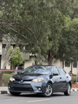 Toyota Corolla L 4dr Sedan (1.8L 4cyl 4A) 2014 Gray