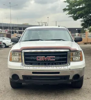 GMC Sierra 2013 White