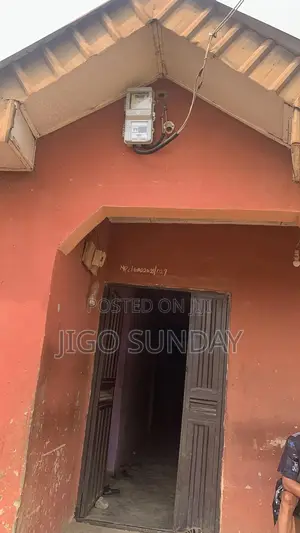1bdrm Bungalow in Agunfoye Igbogbo, Ikorodu for rent