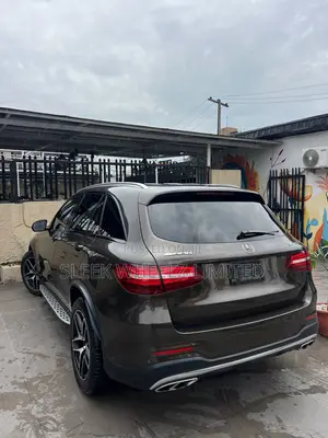 Mercedes-Benz GLC-Class 2017 Brown