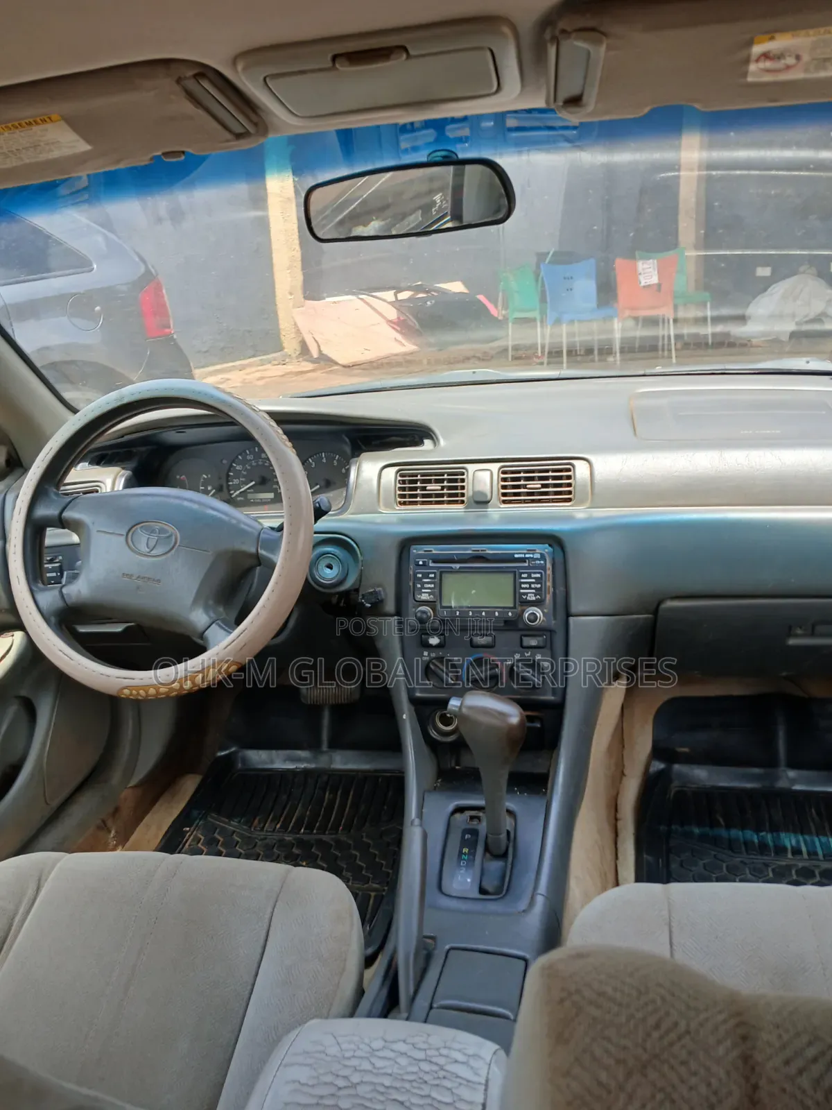 Toyota Camry 2000 Gold
