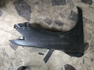 Fender Camry 207/2010