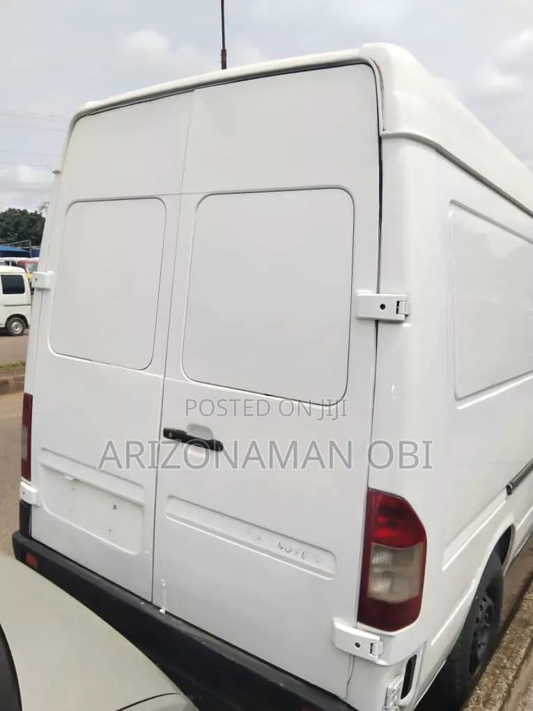 Mercedes-Benz Sprinter 2006 White