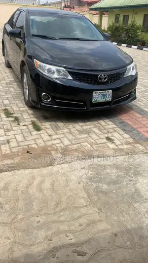 Toyota Camry LE 4dr Sedan (2.5L 4cyl 6A) 2012 Black