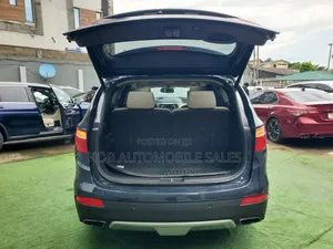Hyundai Santa Fe Limited 4dr SUV AWD (3.3L 6cyl 6A) 2015 Gray