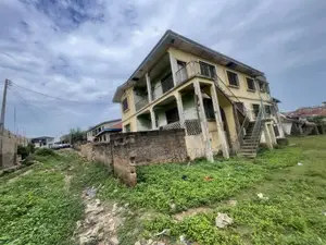 6bdrm House in Agodi for sale