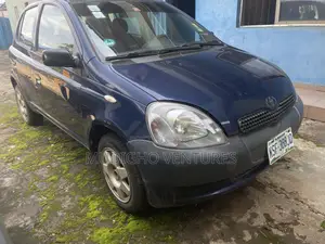 Toyota Yaris 2003 Blue