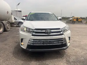 Toyota Highlander Limited Platinum 2019 White