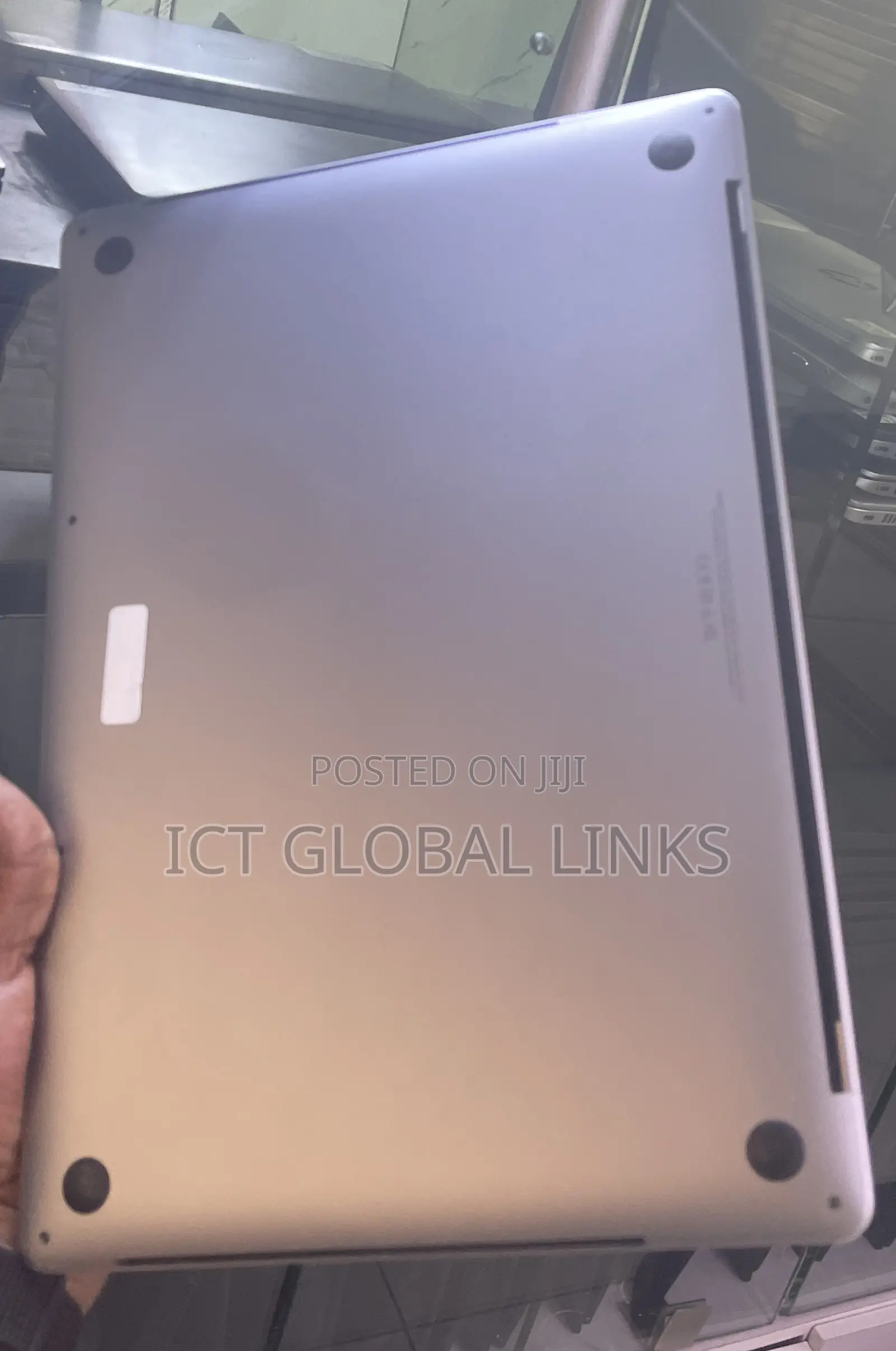 Laptop Apple MacBook Pro 2018 16GB Intel Core i7 SSD 512GB