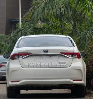 Toyota Corolla 2022 White
