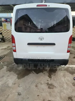 Toyota HiAce 2010 White