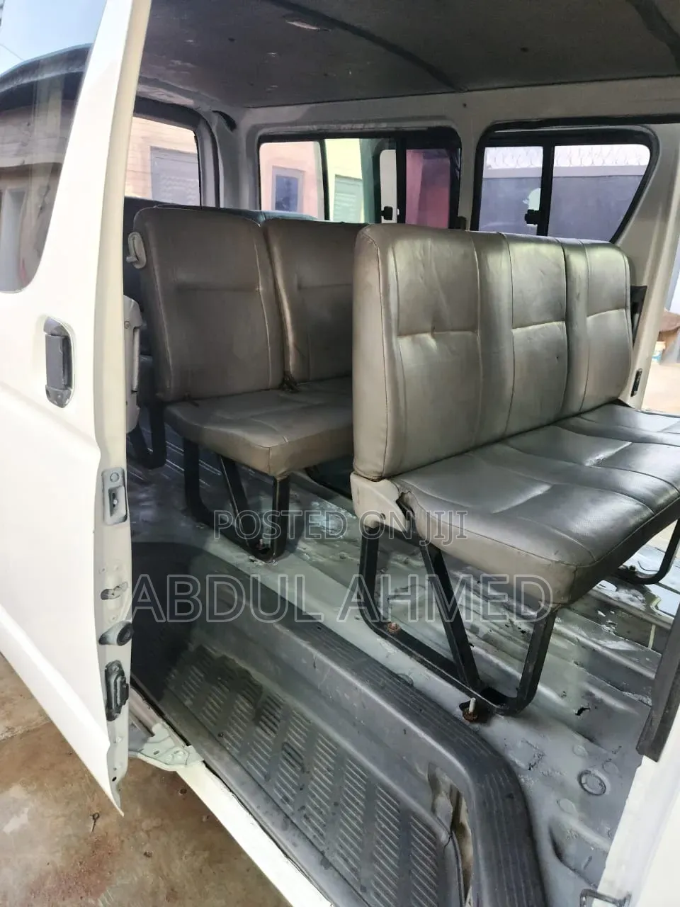 Toyota HiAce 2010 White