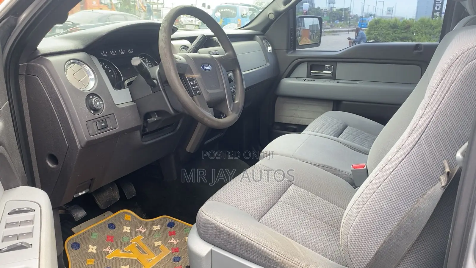 Ford F-150 2012 Silver