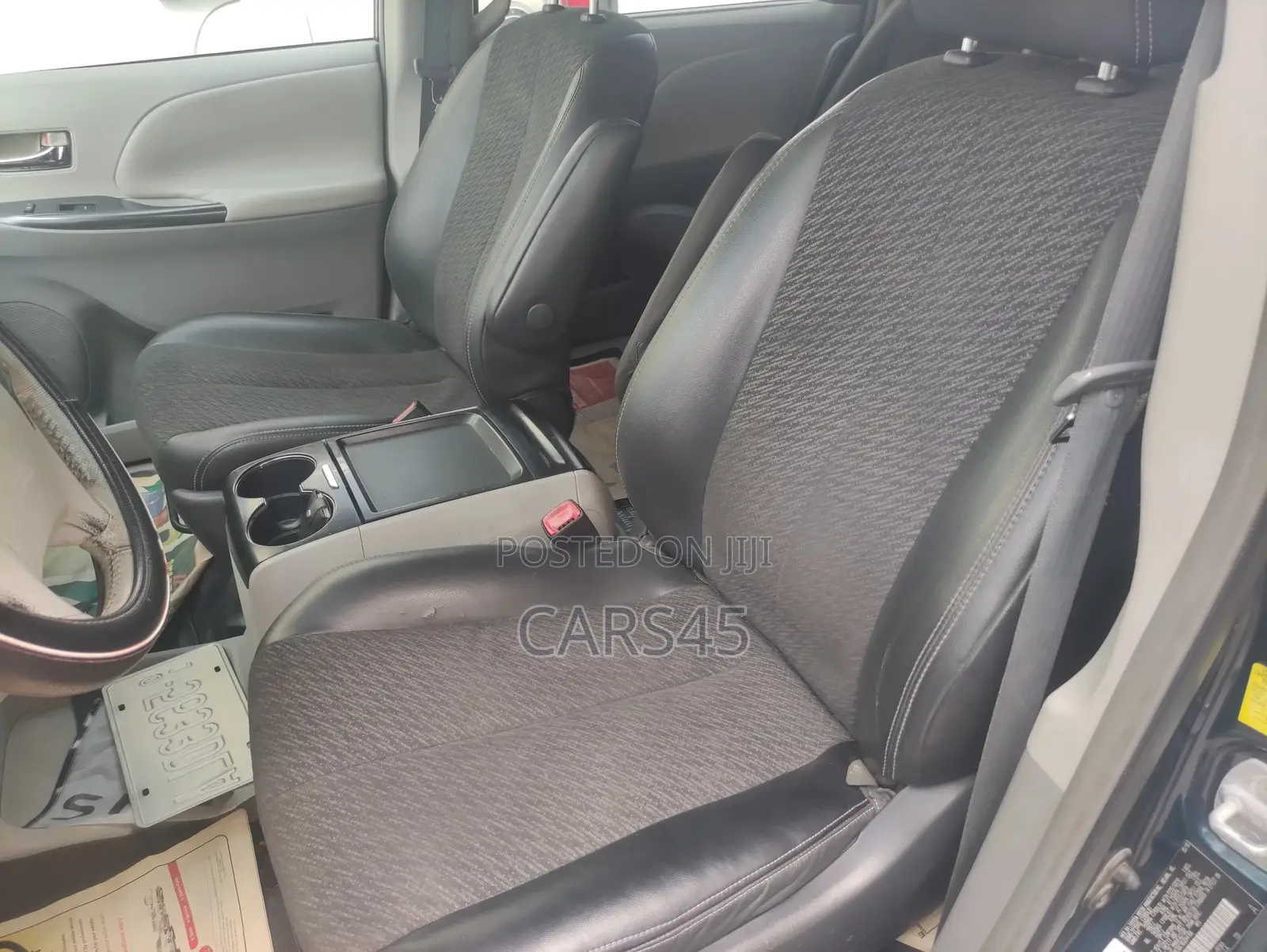 Toyota Sienna 2011 Blue