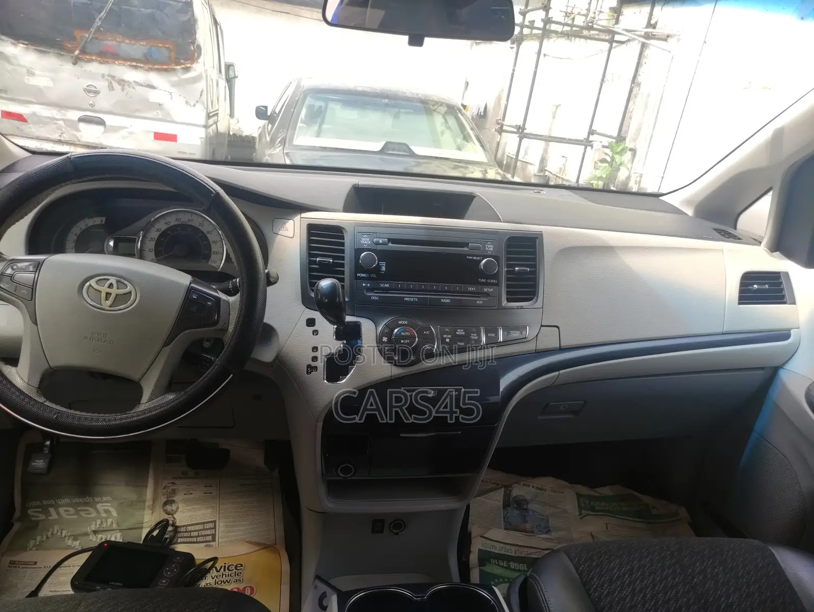 Toyota Sienna 2011 Blue