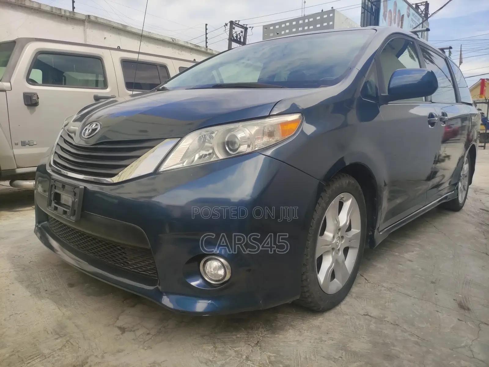 Toyota Sienna 2011 Blue