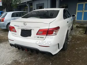 Lexus ES 350 2011 White