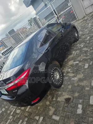 Toyota Corolla 2015 Black