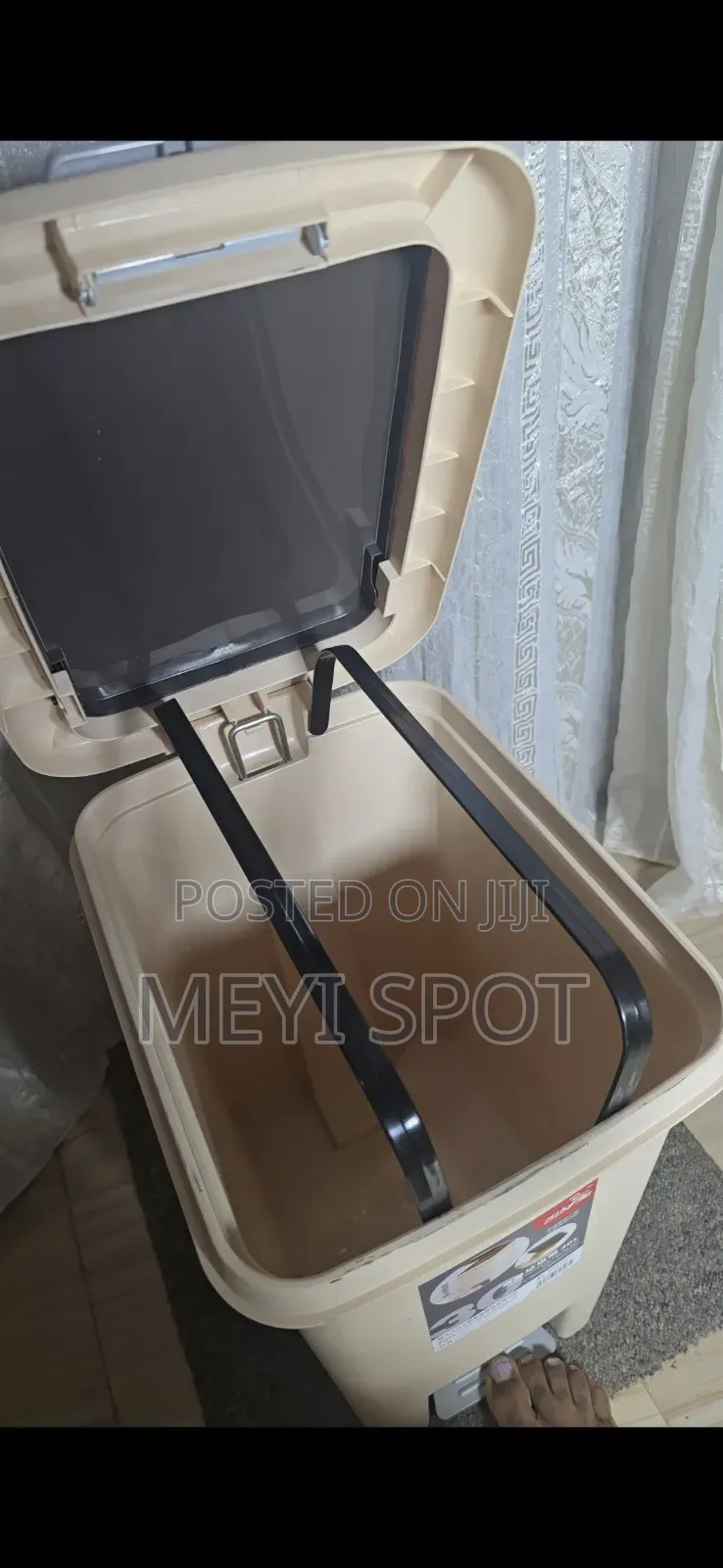 Waste Bin. Step and Pedal.