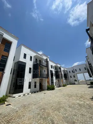 4bdrm Duplex in Durumi for sale