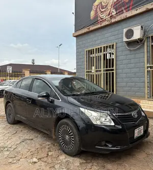 Toyota Avensis 2012 Black