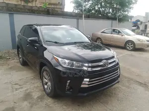Toyota Highlander 2015 Black