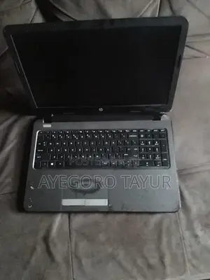 Laptop HP 15 8GB Intel Core 7 SSHD+SSD 256GB