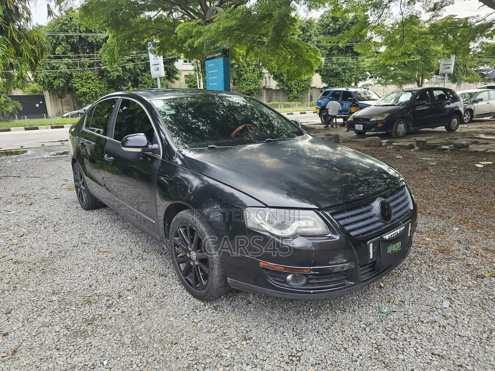 Volkswagen Passat 2010 Black