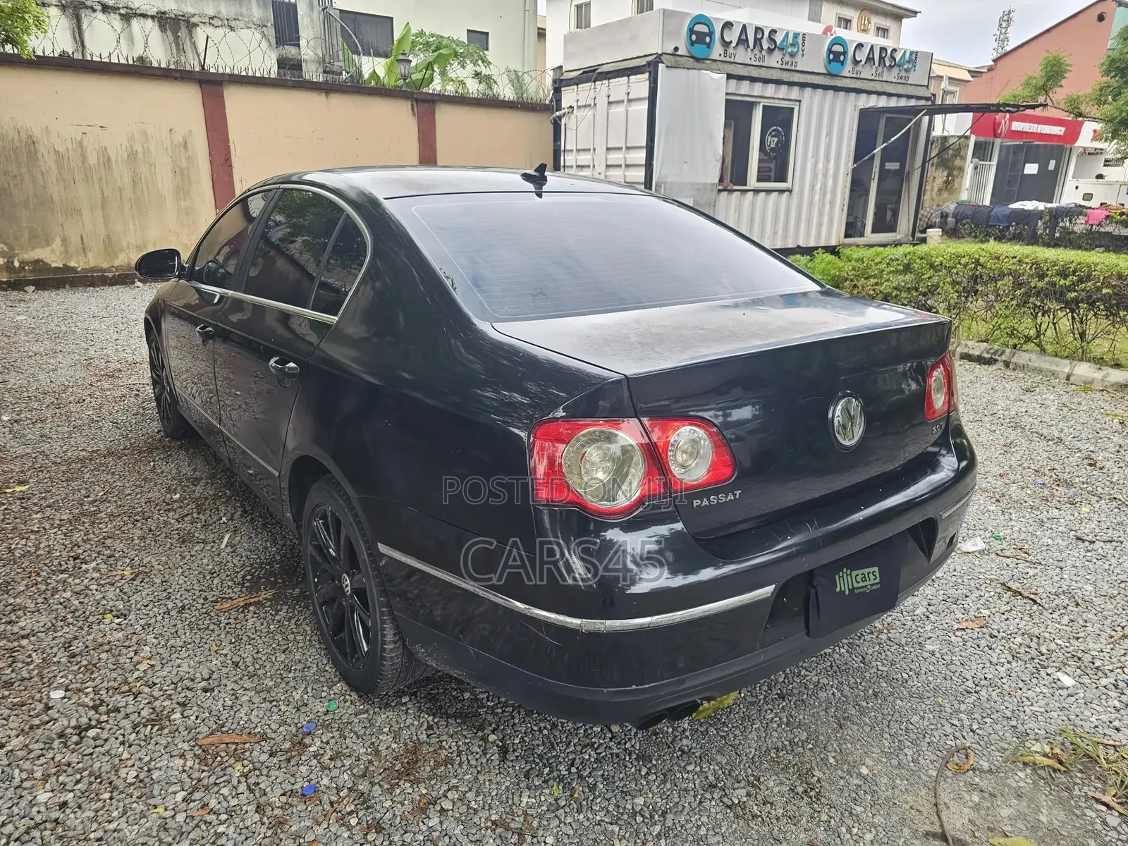 Volkswagen Passat 2010 Black
