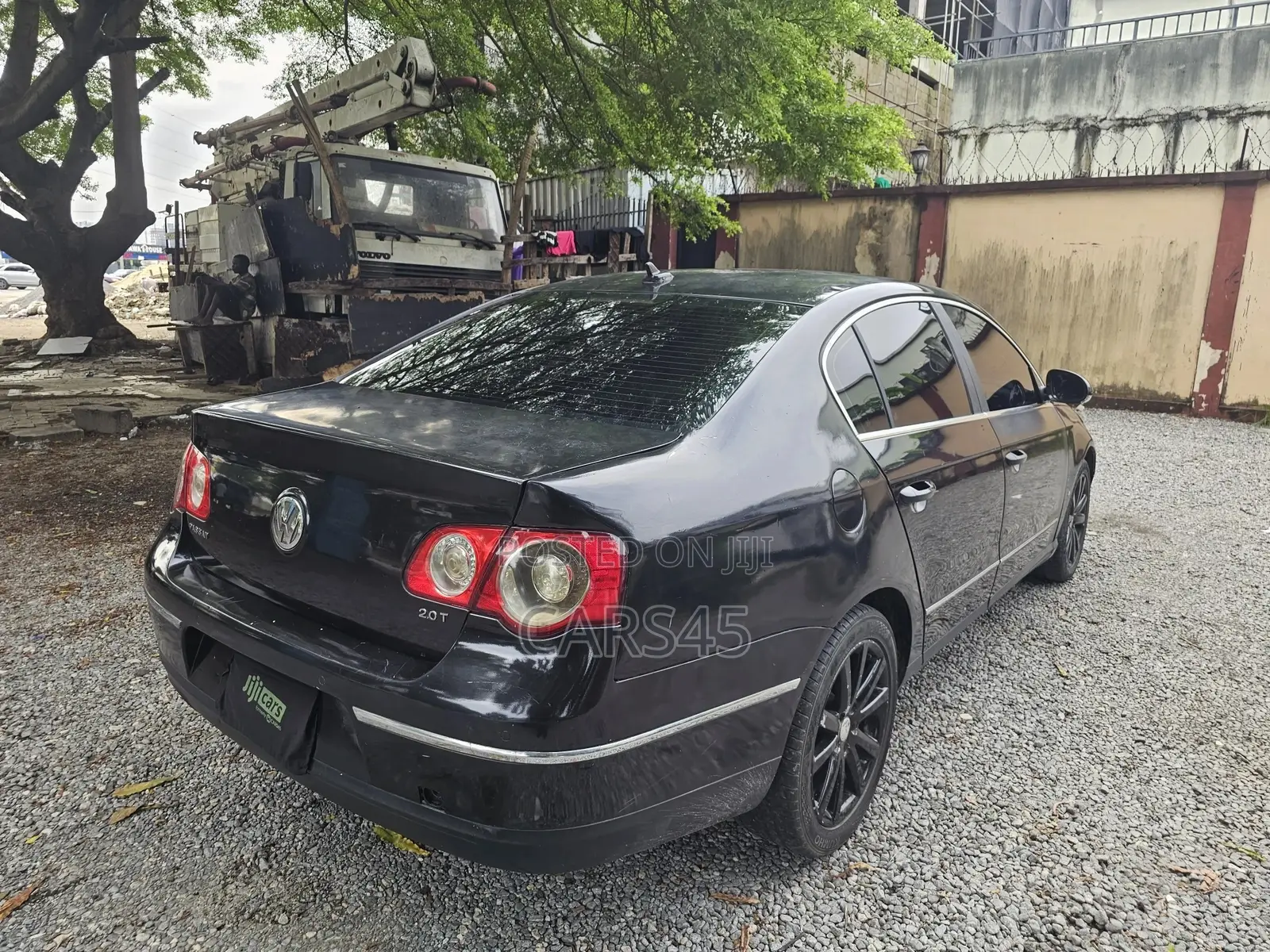 Volkswagen Passat 2010 Black