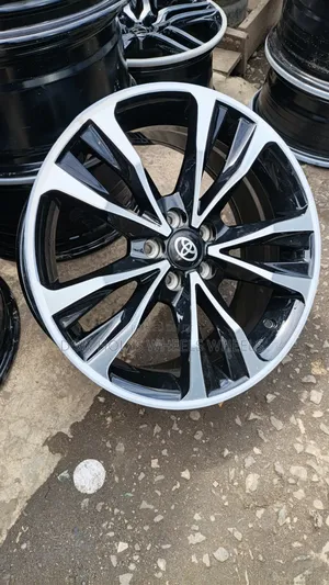 Quality Alloy Rims for Toyota Corolla 17 Inches