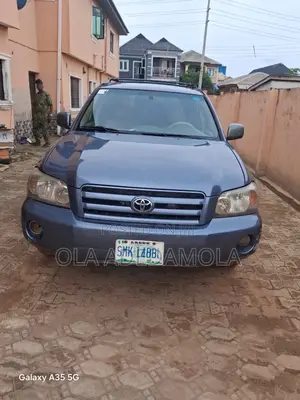 Toyota Highlander V6 2005 Blue