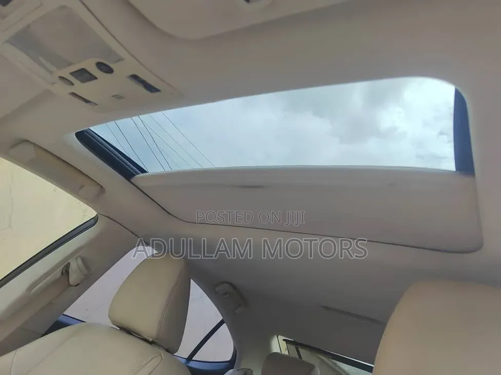 Lexus ES 2016 Red