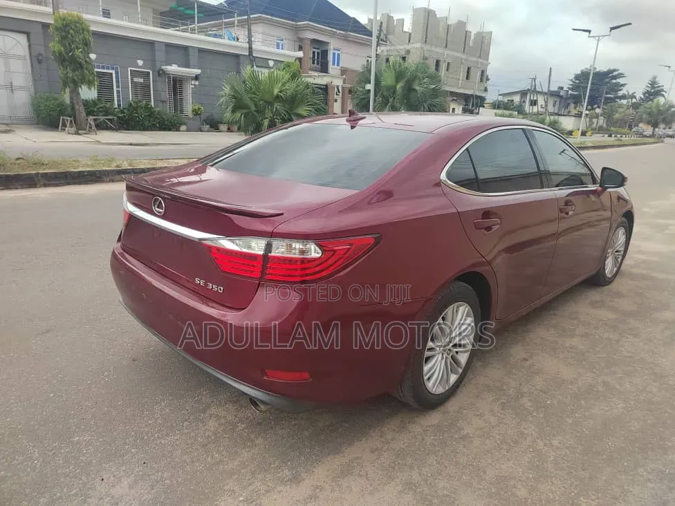 Lexus ES 2016 Red