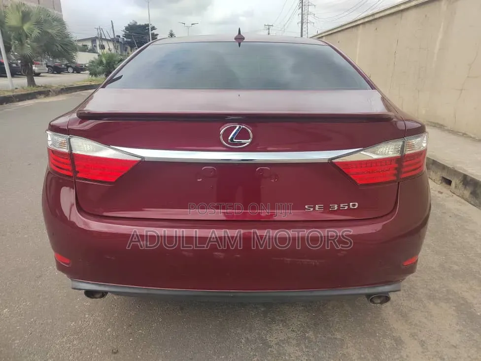 Lexus ES 2016 Red