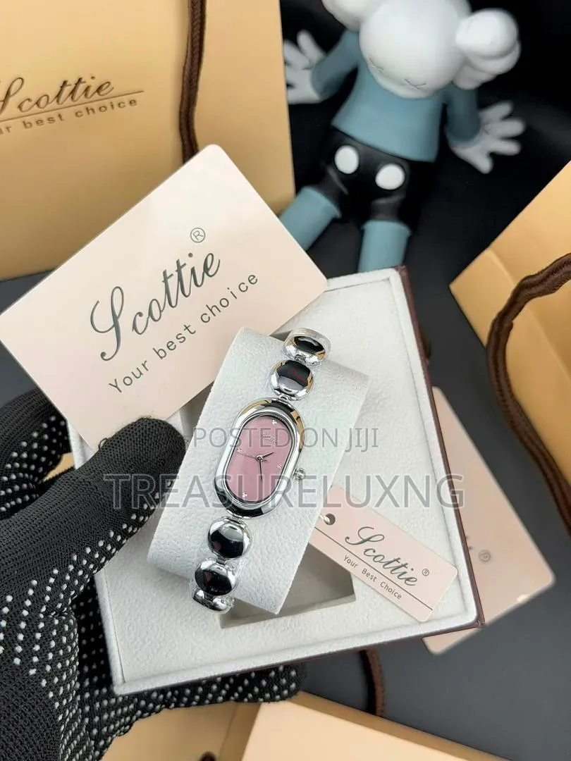 Classic Lady's Watch