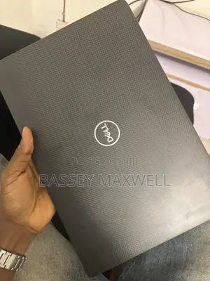 Laptop Dell Latitude 7400 8GB Intel Core i5 HDD 256GB