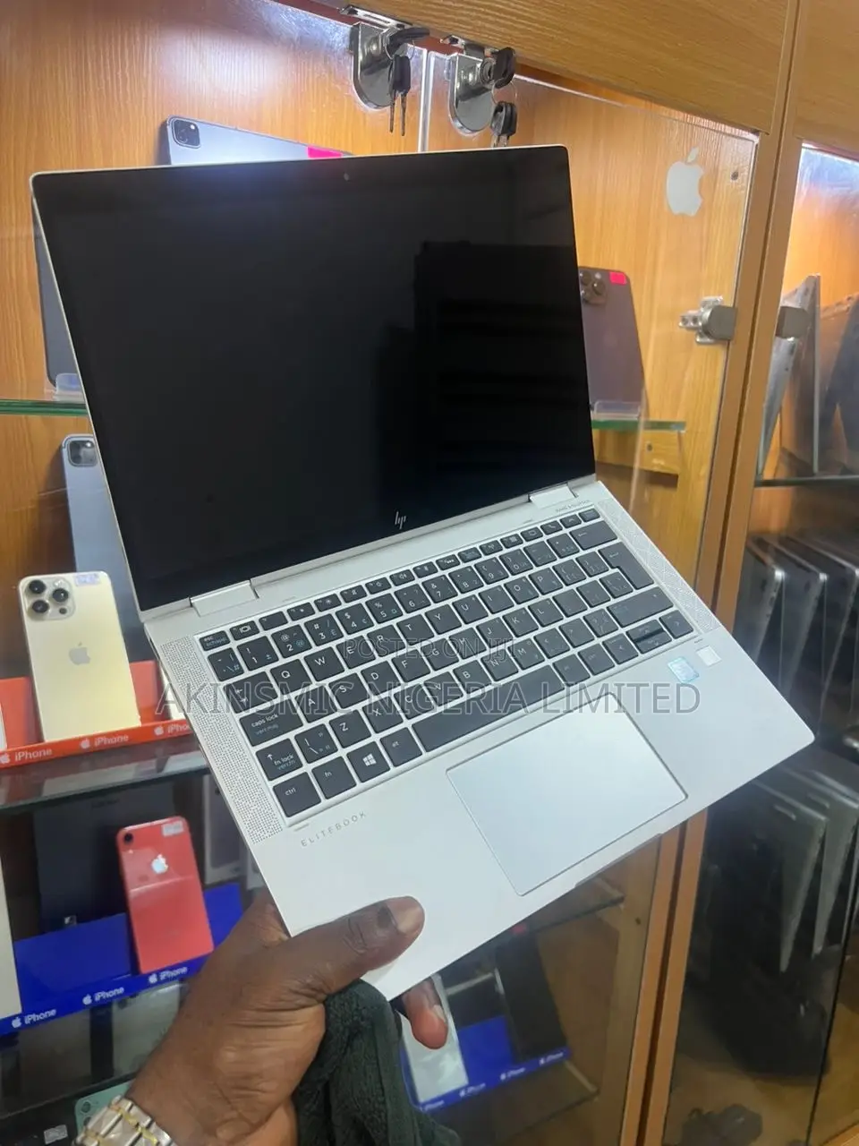 Table Laptop