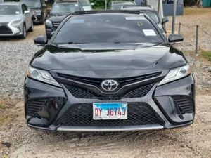Toyota Camry XSE V6 FWD (3.5L 6cyl 8AM) 2018 Black