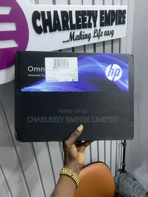New Laptop HP 14S 16GB Intel Core Ultra 7 SSD 1T
