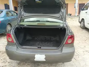 Toyota Corolla 2005 Gray