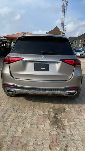 Mercedes-Benz GLE-Class GLE 350 4MATIC 2022 Gold