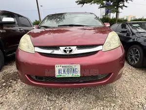 Toyota Sienna XLE AWD 2008 Red