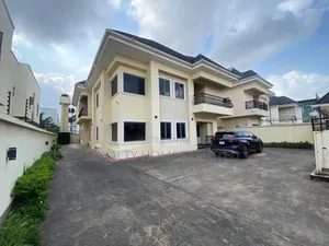 5bdrm House in Ikeja GRA for rent