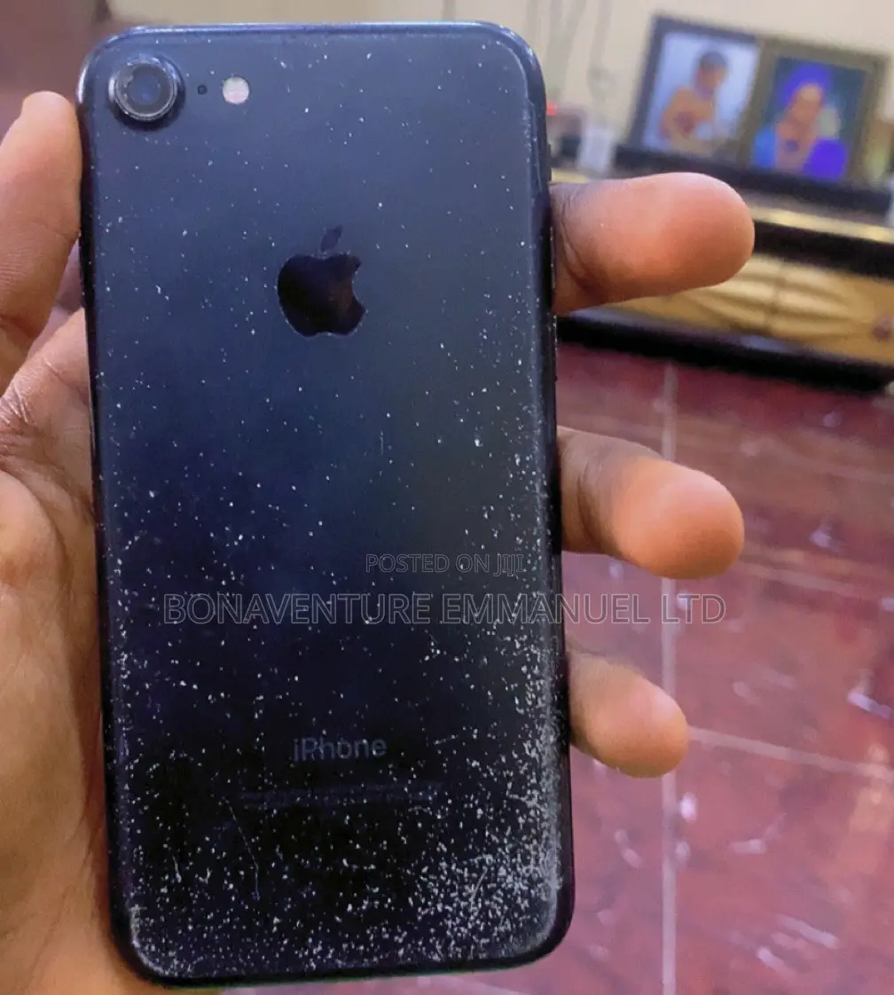 Apple iPhone 7 32 GB Black